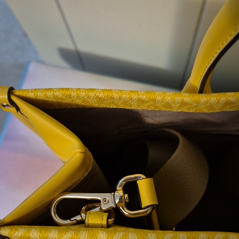Michael Kors Vibrant Yellow and Cream Tote - Picture 8 of 13